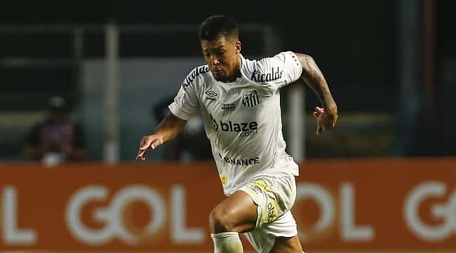 Marcos Leonardo marca no fim e Santos empata com Athletico-PR na Vila Belmiro