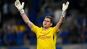 "O que aconteceu aqui hoje foi inaceitável": Rafael Cabral se irrita e promete bronca no vestiário 