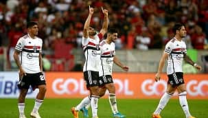 Com gols de Lucas Moura e Pedro, São Paulo e Flamengo empatam no Maracanã
