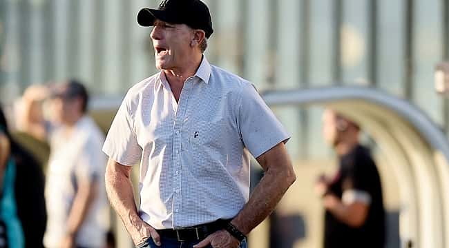 Renato Gaúcho critica Grêmio após derrota para Vasco: "Alguns tem que acordar"