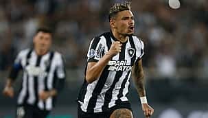 Tiquinho treina com sub-20 e deve ficar à disposição para clássico contra Flamengo