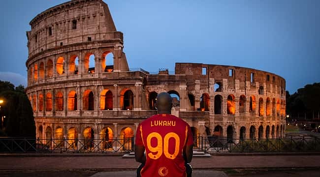 VÍDEO: Roma anuncia a contratação de Lukaku