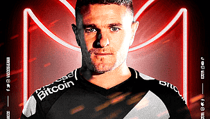 Vasco anuncia contratação de Pablo Vegetti