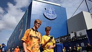 777 Partners, dona da SAF Vasco, compra o Everton