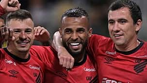 Alex Santana define e Athletico bate o Inter no fim