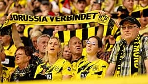 As 10 maiores médias de público no futebol mundial na temporada 2022/2023