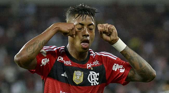 Bruno Henrique brilha e Flamengo vence o Botafogo no Nilton Santos