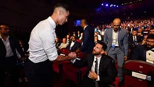 CR7 fala sobre sua rivalidade com Messi; "Quem gosta de um, não precisa odiar o outro"