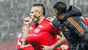 Inter bate São Paulo e encerra jejum