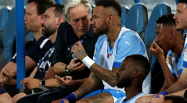 Neymar entra em atrito com Jorge Jesus e pede para a diretoria demitir o técnico do Al-Hilal