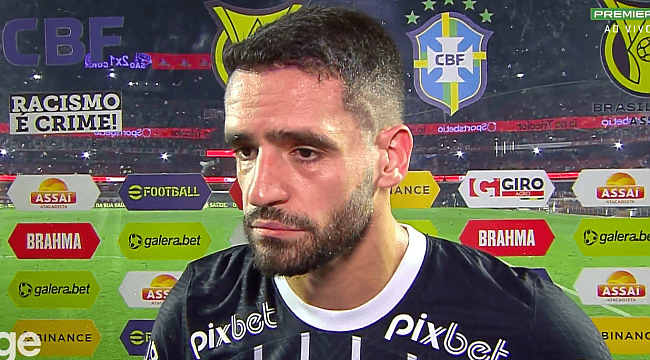 Renato Augusto detona arbitragem após derrota no Majestoso: "Foi falta no segundo gol"