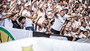 Santos promove treino aberto antes do duelo contra o Vasco da Gama