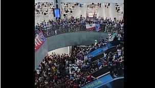 Torcida do Fortaleza faz Aerolaion antes da semifinal da Sul-Americana contra o Corinthians