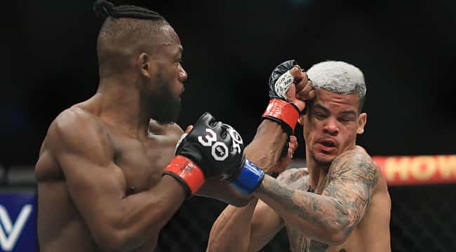 UFC 293: Felipe dos Santos estreia com personalidade, mas perde para Manel Kape
