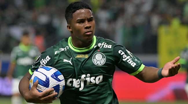 15 atacantes promissores para contratar no Football Manager 2024