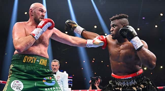 Confira as melhores imagens de Tyson Fury x Francis Ngannou