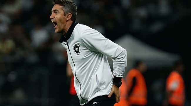 Bruno Lage é demitido do Botafogo; veja o substituto 