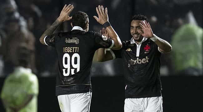 Com primeiro gol de Payet, Vasco vence o Fortaleza e deixa a zona de rebaixamento
