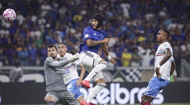Cruzeiro vence o Bahia em confronto direto na parte de baixo da tabela