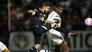 Bragantino bate o Flu e se mantém na vice-liderança do Brasileirão