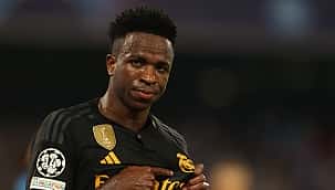 Em partida de cinco gols, Real Madrid derrota Napoli; Veja as imagens