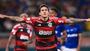 Flamengo bate o Cruzeiro na estreia de Tite