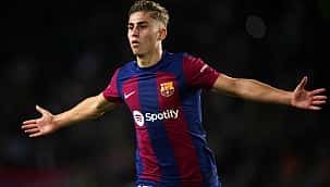 Garoto brilha em meio aos desfalques, Barcelona vence Shakhtar e segue 100% na Champions