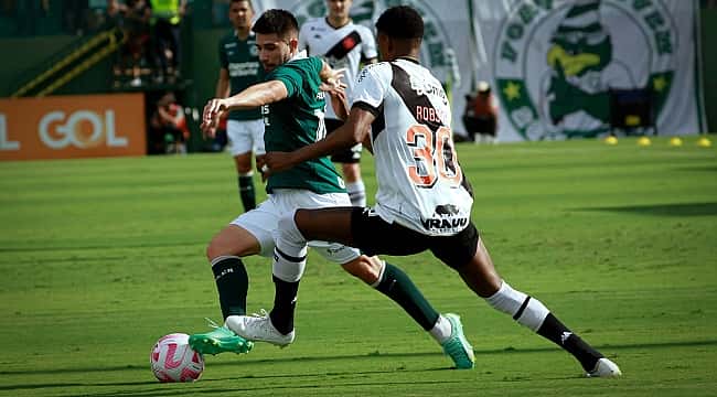 Goiás busca o empate nos acréscimos e mantém o Vasco na zona de rebaixamento