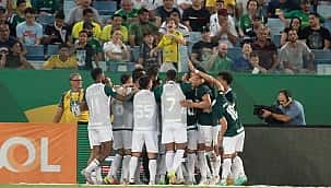 Goiás empata com Cuiabá e coloca pressão no Vasco na luta contra o rebaixamento