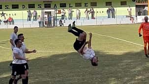 Hernanes volta a jogar futebol e estreia com gol na 7ª divisão italiana