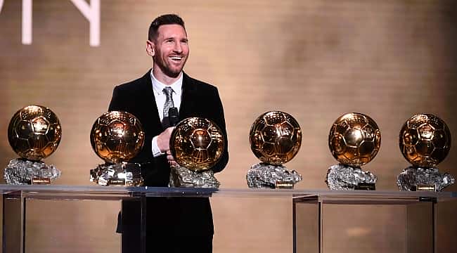 Jornal espanhol crava que Messi, novamente, será o vencedor da Bola de Ouro