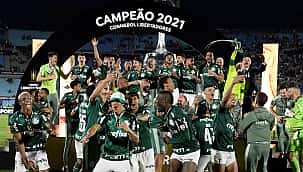 Os clubes brasileiros com mais finais de Libertadores