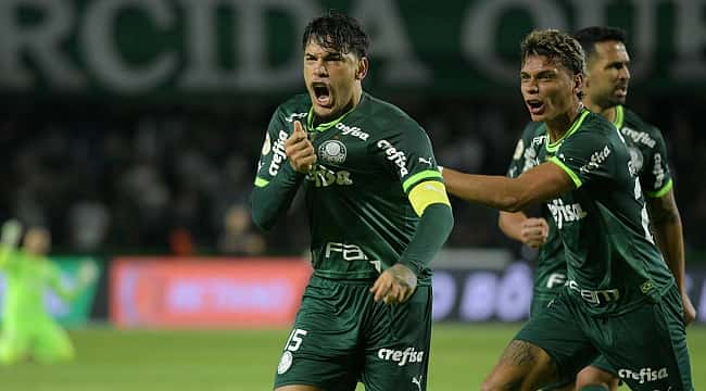 Palmeiras vence o Coritiba e encerra série de quatro jogos com