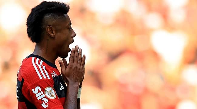 Para renovar com o Flamengo, Bruno Henrique exige três anos de contrato; Palmeiras de olho