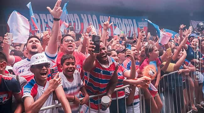 Aero Laion! A incrível festa da torcida do Fortaleza antes da final da Copa Sul-Americana
