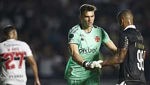 Léo Jardim salva e Vasco fica no empate com São Paulo em casa