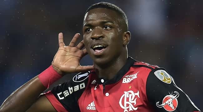 10 dos principais jogadores revelados pelo Flamengo