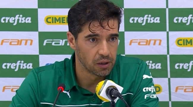 Abel Ferreira exalta o Palmeiras e se recusa a comentar entrevista de John Textor 