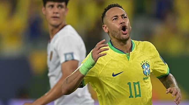 Brasileira acusa Neymar e pede indenização por "trabalho oculto"