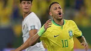 Brasileira acusa Neymar e pede indenização por "trabalho oculto" 