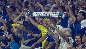 Cruzeiro busca empate com o Athletico-PR e abre quatro pontos de vantagem para o Bahia