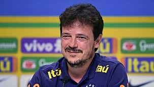 Fernando Diniz convoca Seleção Brasileira para os jogos contra Colômbia e Argentina; confira a lista