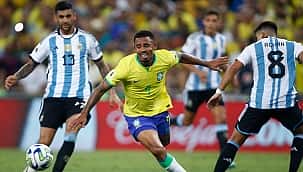 Após derrota, Gabriel Jesus afirma que 'fazer gols' não é seu 'ponto forte'
