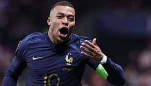 Mbappé alcança 300 gols na carreira em goleada histórica da França por 14 a 0