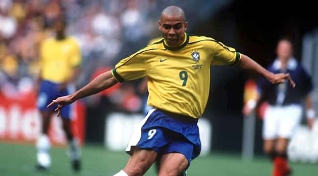 Os craques de futebol nascidos no Rio de Janeiro