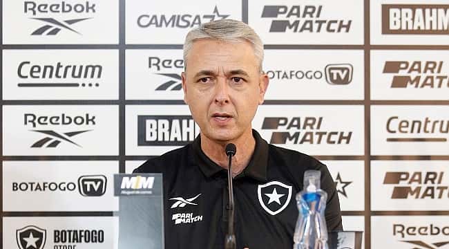 Tiago Nunes é apresentado no Botafogo: "Acreditamos no projeto"