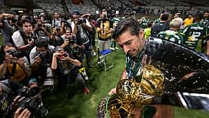 Abel tranquiliza Palmeiras e diz que 'há forte probabilidade de continuar' no clube em 2024