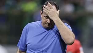 Ceni assume culpa por derrota: "Envergonhado pelo meu trabalho"