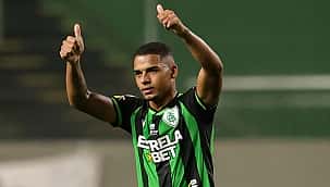 De virada e com um a mais, Bahia é derrotado pelo lanterna e perde a chance de deixar Z4