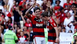 Em dia de despedidas, Flamengo vence Cuiabá e encaminha vaga direta na Libertadores 